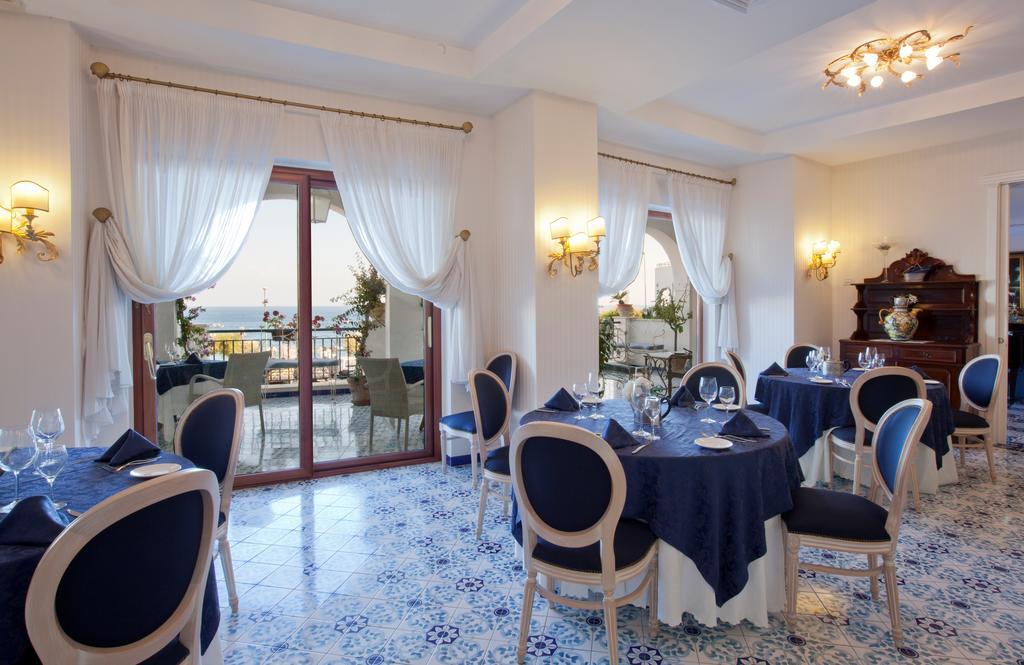 Punta Campanella Resort & Spa Маса Лубрензе Екстериор снимка